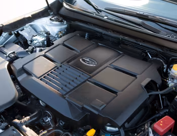 Sob o capô 2015–17 Subaru Legacy 3.6R [North America] '2014–17