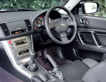 Painel frontal Subaru Legacy 2.0R Sports Tourer [UK-spec] '2005–06