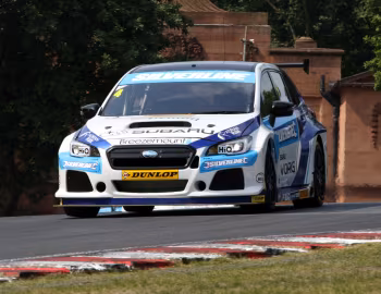 Adrian Flux Subaru Levorg GT BTCC '2016–17