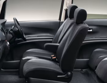 Interior Subaru Lucra Custom (L455/L465) '04.2010–05.2015