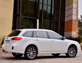 Subaru Outback 2.5i [South Africa] (BR) '2013–14