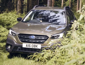 Subaru Outback [UK-spec] '2021–25