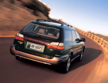 Subaru Outback 2.5i [Worldwide] (BH) '1999–2003