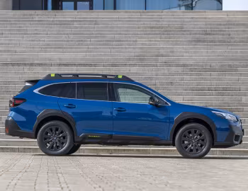 Subaru Outback 2.5i "Edition Platinum Cross" [Germany] '2024–25