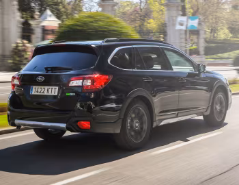 Subaru Outback Eco Bi-Fuel "Black Edition" [Spain] '2019–20