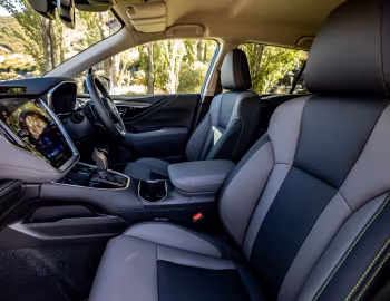 Interior Subaru Outback X [New Zealand] '2021–25