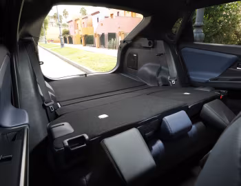 Interior Subaru Solterra [EU-spec] '2025–pr.