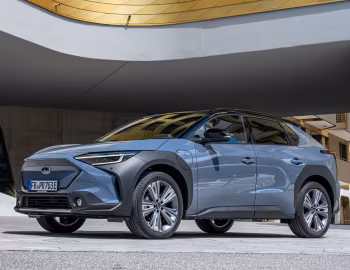 Subaru Solterra [Worldwide] '2022–25