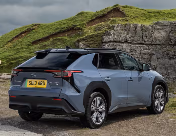 Subaru Solterra [UK-spec] '2022–25