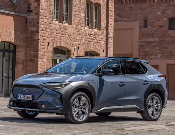 Subaru Solterra [Worldwide] '2022–25