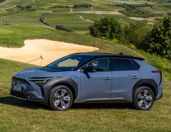 Subaru Solterra [Worldwide] '2022–25