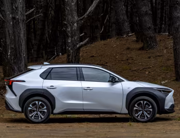 Subaru Solterra [New Zealand] '2024–25