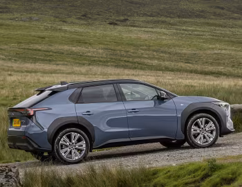 Subaru Solterra [UK-spec] '2022–25
