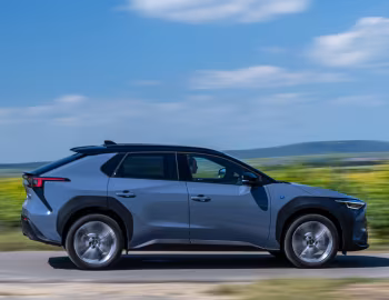 Subaru Solterra [Worldwide] '2022–25
