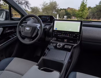 Painel frontal 2023–25 Subaru Solterra Touring [North America] '2022–25