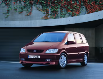 Subaru Traviq S Package (XM) '2001–04