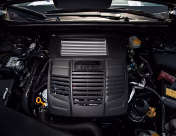 Sob o capô Subaru WRX [Worldwide] '2014–17