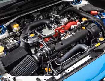 Sob o capô Mature Subaru WRX STI '2016