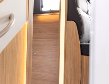 Interior 2019–21 Sunlight I69S '2018–21