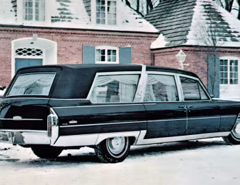 1965 Superior-Cadillac Crown Sovereign Limousine (65-698 69890-Z)