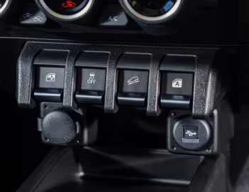 Интерьер Suzuki Jimny AllGrip "Rhino Edition" [Malaysia] '2023