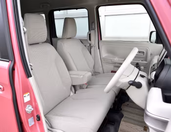 Interior Suzuki Spacia Hybrid X [Japan] (MK53S) '12.2017–12.2021