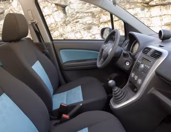 Интерьер Suzuki Splash [Worldwide] '2008–12