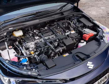 Під капотом Suzuki Swace SZ-T [UK-spec] '2020–23