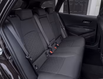 Интерьер Suzuki Swace [EU-spec] '2020–23