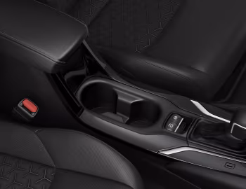 Интерьер Suzuki Swace [EU-spec] '2020–23