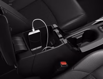 Интерьер Suzuki Swace [EU-spec] '2020–23