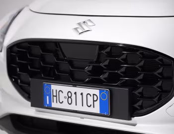Suzuki Swift Hybrid "Sakura" [Italy] '2026