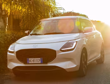 Suzuki Swift Hybrid "Sakura" [Italy] '2026