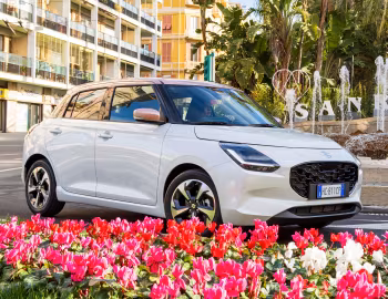 Suzuki Swift Hybrid "Sakura" [Italy] '2026
