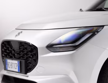Suzuki Swift Hybrid "Sakura" [Italy] '2026