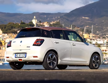 Suzuki Swift Hybrid "Sakura" [Italy] '2026