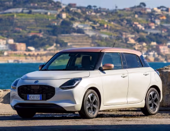 Suzuki Swift Hybrid "Sakura" [Italy] '2026