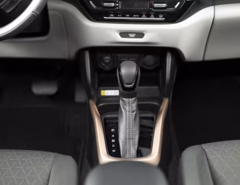 Intérieur Suzuki Swift Hybrid "Sakura" [Italy] '2026