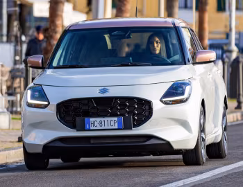Suzuki Swift Hybrid "Sakura" [Italy] '2026