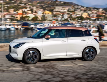 Suzuki Swift Hybrid "Sakura" [Italy] '2026