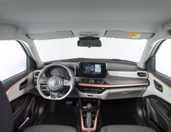 Panneau avant Suzuki Swift Hybrid "Sakura" [Italy] '2026