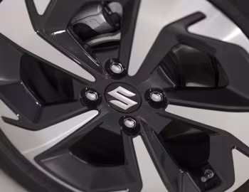 Suzuki Swift Hybrid "Sakura" [Italy] '2026