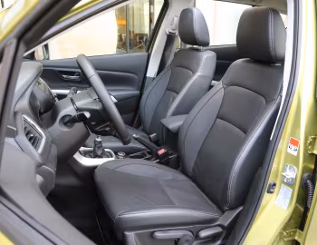 Интерьер Suzuki SX4 S-Cross [Worldwide] '2013–16