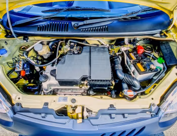 Under the hood Suzuki Twin (EC22S) '01.2003–01.2004