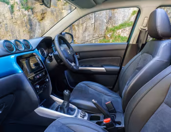 Интерьер Suzuki Vitara [UK-spec] '2015–18