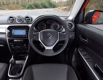 Передня панель Suzuki Vitara [UK-spec] '2018–24