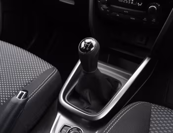 Интерьер Suzuki Vitara [UK-spec] '2018–24