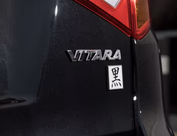 Suzuki Vitara "Kuro" [UK-spec] '2018