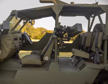 Інтер'єр SVI MAX Recon 6x6 '2026