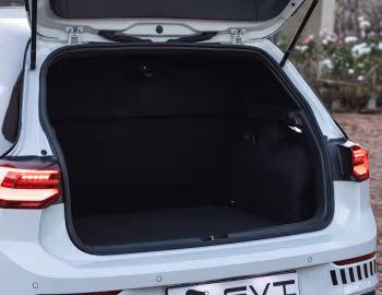 Ambos SVI Volkswagen Golf GTI '2024